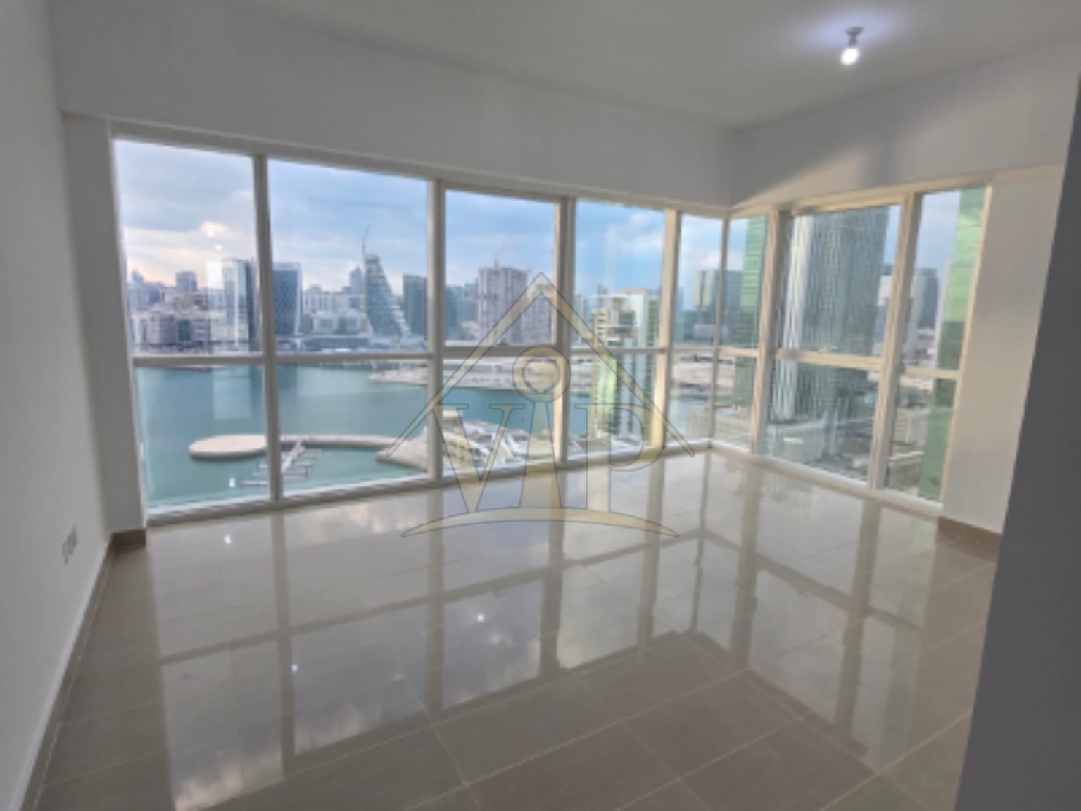 3BR + Maid's Room_ Al Durrah Tower _ Sea View| High Floor | Massive Sized Unit | Well Maintained| Perfect for Investment | High ROI 3BR +Maids
