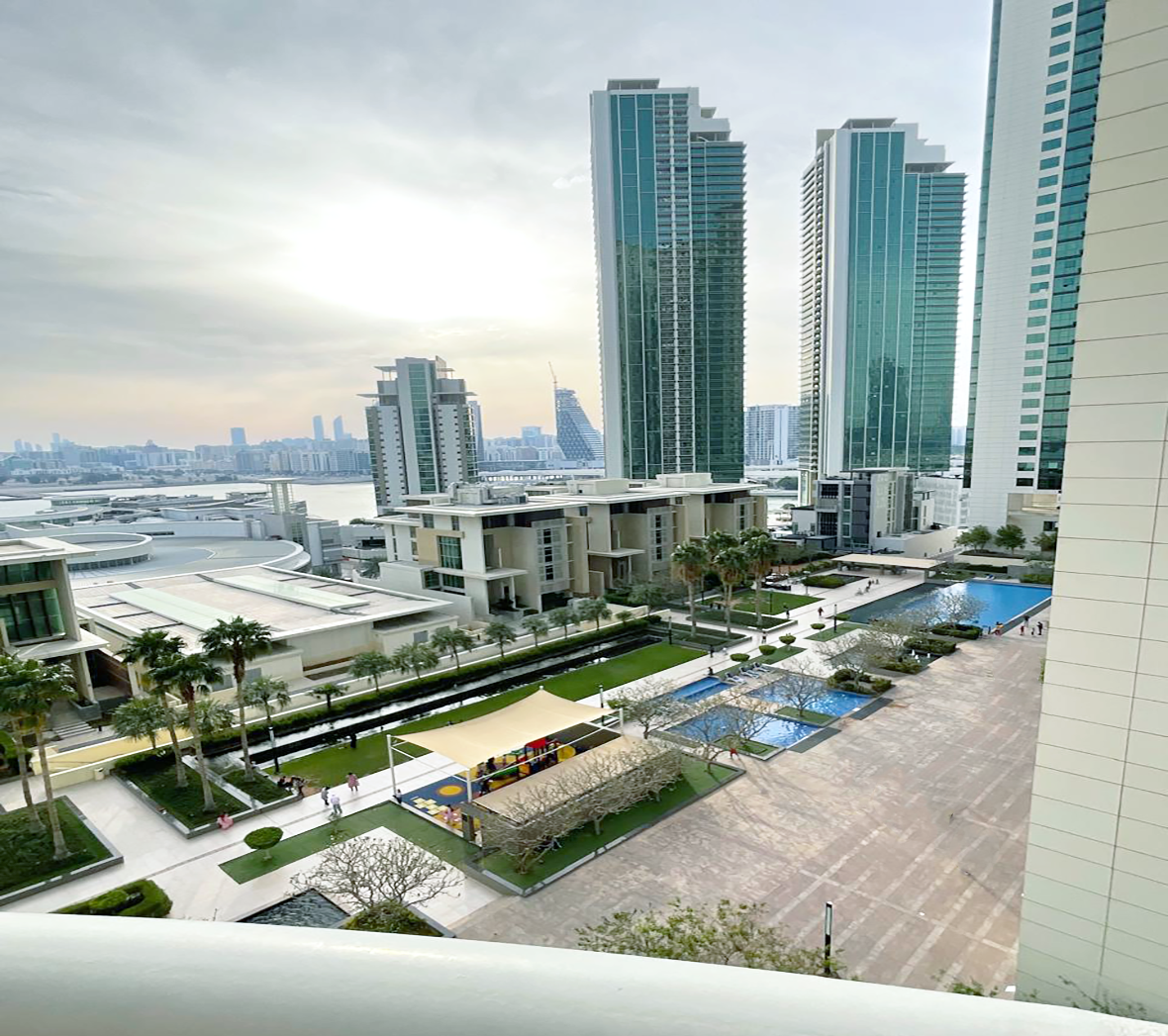 3BR - Marina Heights 1 | Luxrious Unit | Partial Sea & Swimming Pool View | Balcony